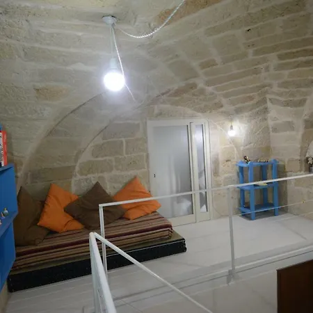 Domus Gaia Bed & Breakfast 4*